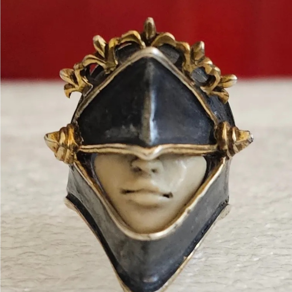 Macabre Gadgets MARS ring